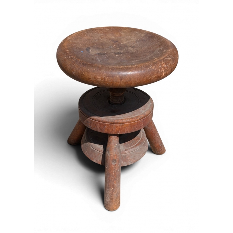Wooden screw-mounted watchmaker’s stool