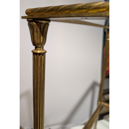 Table d'appoint en laiton et verre