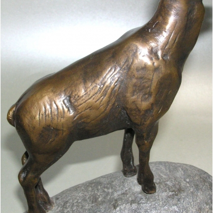 Cerf en bronze signé REUSSNER