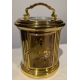 Pendule ovale par Matthew NORMAN