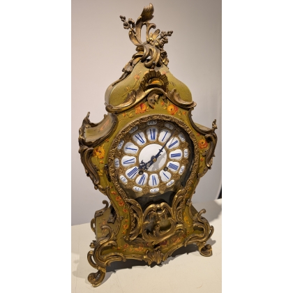 Neuchâtel-style clock by AZURA Moutier