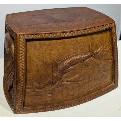 Socle en bois sculpté Espadon