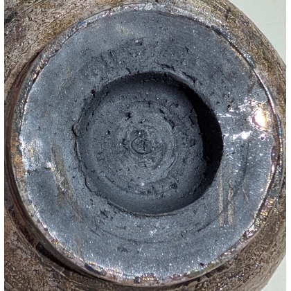 Vase en céramique signé A D