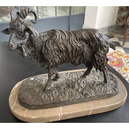 Bronze \"Bouc\" signé P.J. MÊNE