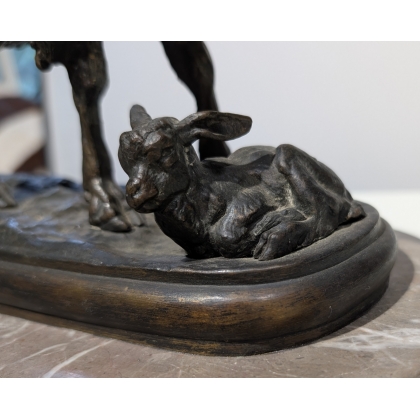 Bronze \"Chèvre et son chevreau\" signé FRÉMIET