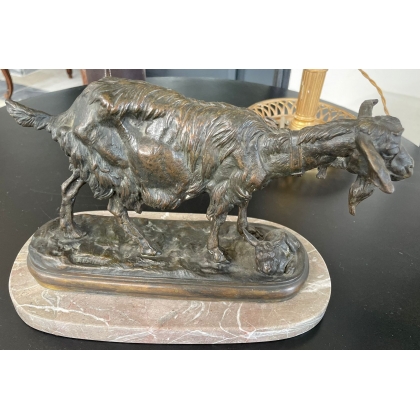 Bronze \"Chèvre et son chevreau\" signé FRÉMIET