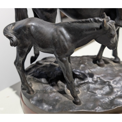 Bronze "Fileuse à cheval" signé WOLFF