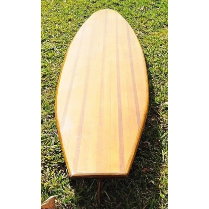 Longboard en cèdre rouge du Canada