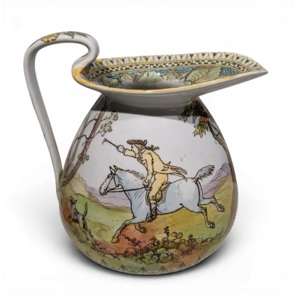 Broc en faience de Doulton