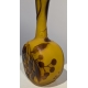 Vase soliflore jaune signé GALLÉ