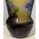 Petit vase évasé bleu et jaune signé GALLÉ