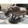 Bronze "Bull elephant" signé D. SCHAEFER