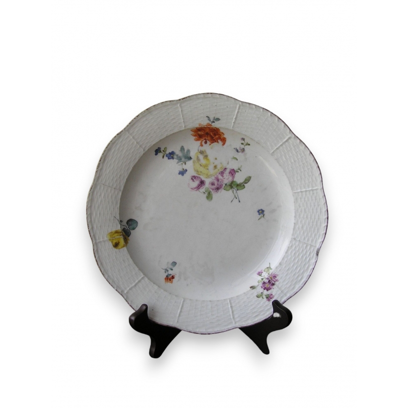  Assiette en porcelaine sur  Moinat SA  - Antiquités décoration