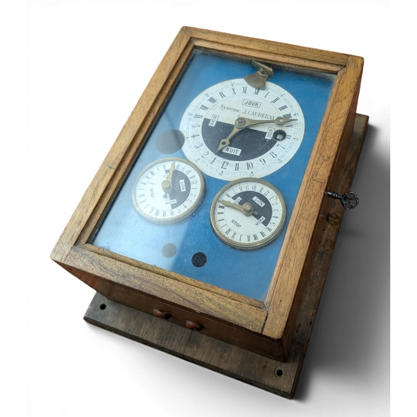 Pendule murale J. CAUDERAY