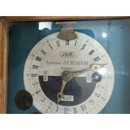 Pendule murale J. CAUDERAY