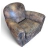 Fauteuil club en cuir brun foncé vieilli