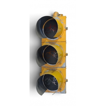 American yellow traffic light for cyclists