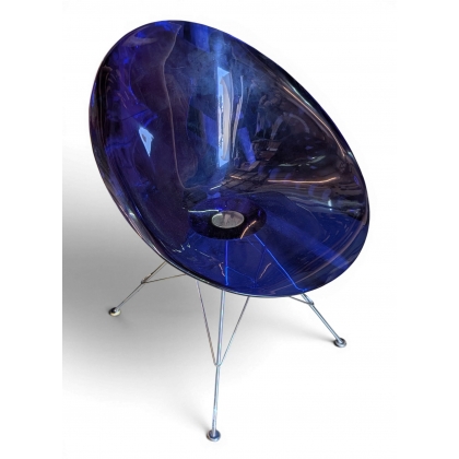 Fauteuil Kartell Eros bleu par Philippe Starck