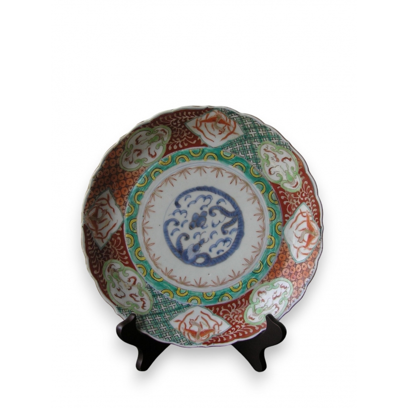 Imari porcelain plate, Japan, at Moinat SA – Antiques and home décor