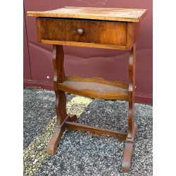 Workstation with two shelves and a drawer