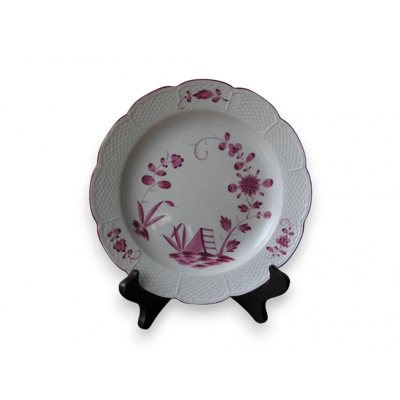  Assiette en porcelaine de Meissen sur  Moinat SA  - Antiquités décoration