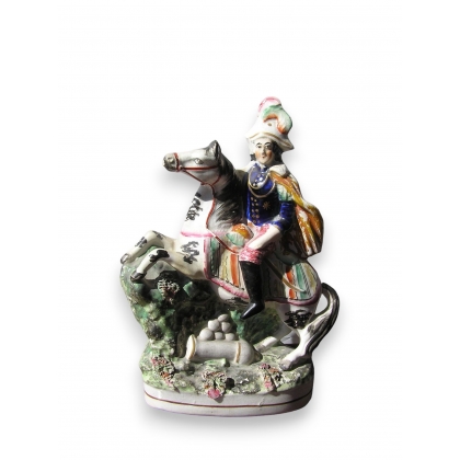 Statuette \"Chevalier\" en faïence