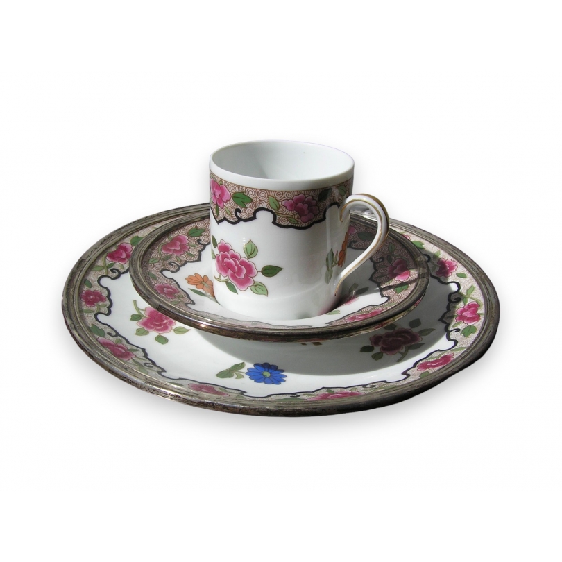 Cup, saucer and  soup plate by  Moinat SA  - Antiques and home décor