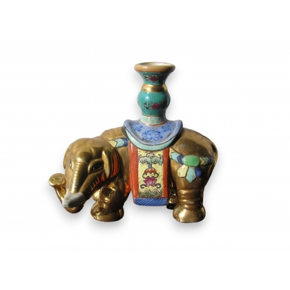 Bougeoir en porcelaine \"Eléphant\" doré