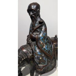 Toba sur sa mule en bronze cloisonné