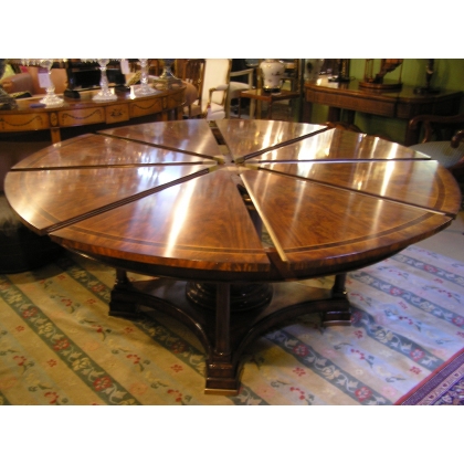  Grande table ronde en acajou, modèle sur  Moinat SA  - Antiquités décoration