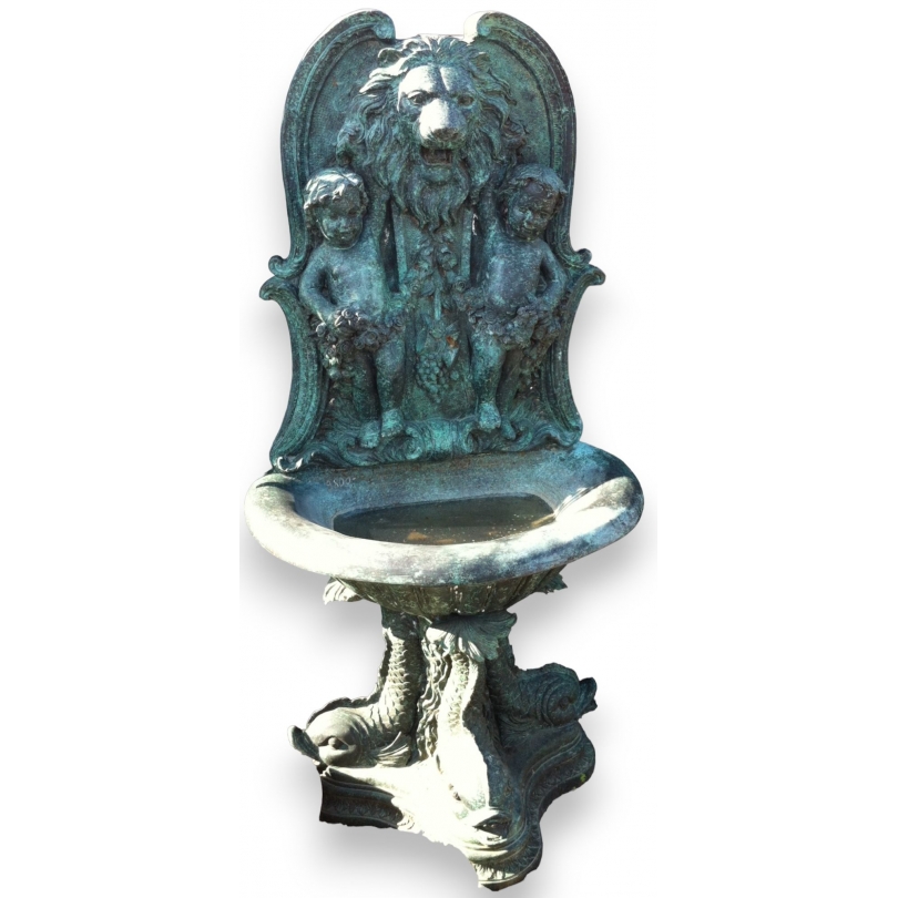 Wandbrunnen aus Bronze „Löwenkopf“ von Moinat SA – Antiquitäten und Dekoration