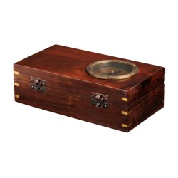 Boîte en acacia avec boussole