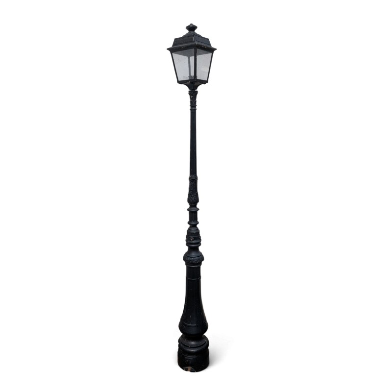Lampadaire Vallage en fonte et lanterne Villandry