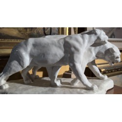Couple de léopards en porcelaine signé RICHTER