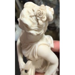 Statue en biscuit "Erato" marque MV