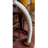 Paire de défenses avec socles en bois