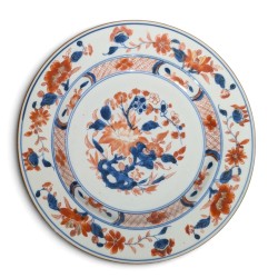 Assiette en porcelaine Imari