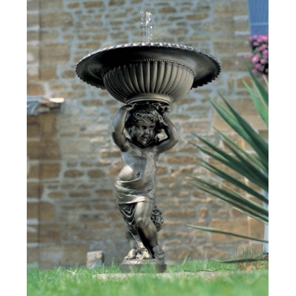  Fontaine en fonte "Angelot" sur  Moinat SA  - Antiquités décoration