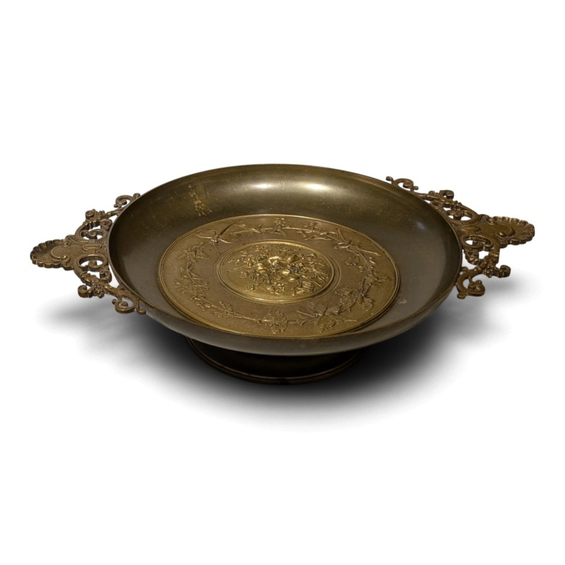 Coupe en bronze avec poignées