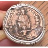 Bague en argent avec pièce de monnaie ancienne