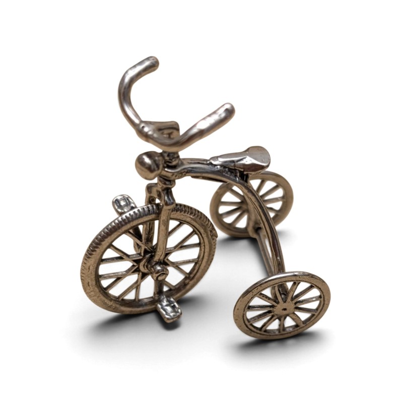 Tricycle miniature en argent 800