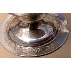 Vase miniature en argent 800