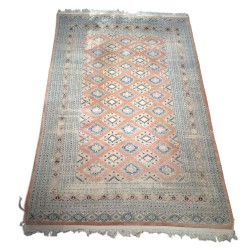 Tapis Bokhara fond rose