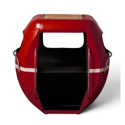 Chevet téléphérique rouge