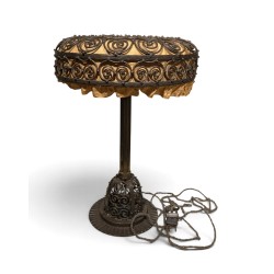 Lampe en fer foré par Josef María OLBRICH