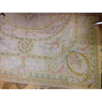  Savonnerie dessin S-29BG sur  Moinat SA  - Antiquités décoration