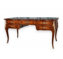 Bureau plat style Louis XV, Meursault