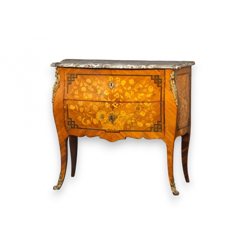 Commode Louis XV estampillée J. BIRCKLE