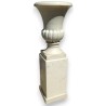 Pair of white marble urns on plinths by  Moinat SA  - Antiques and home décor