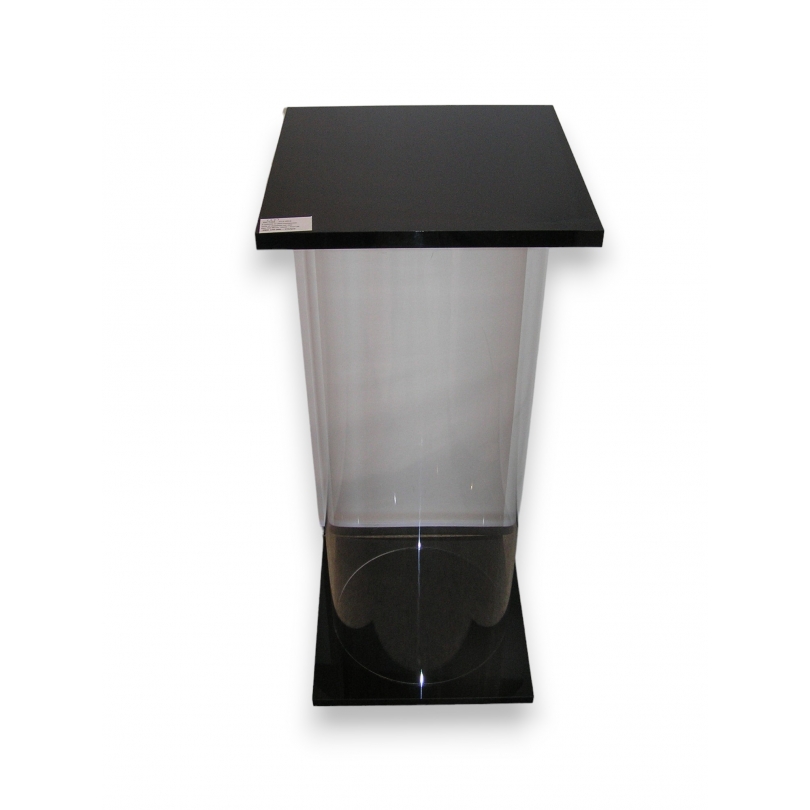 Colonne en plexiglas transparent